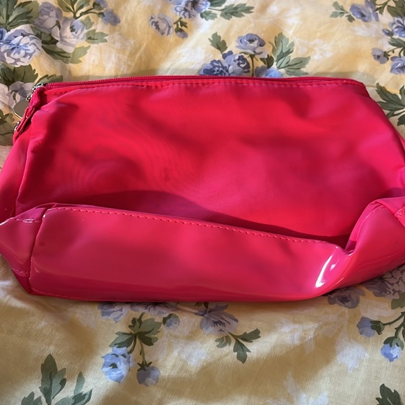 Such a fun set of bags. - Picture 9 of 9